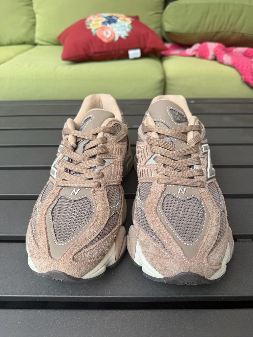 New Balance 9060 Mushroom 8.5 - Picture 7 of 13